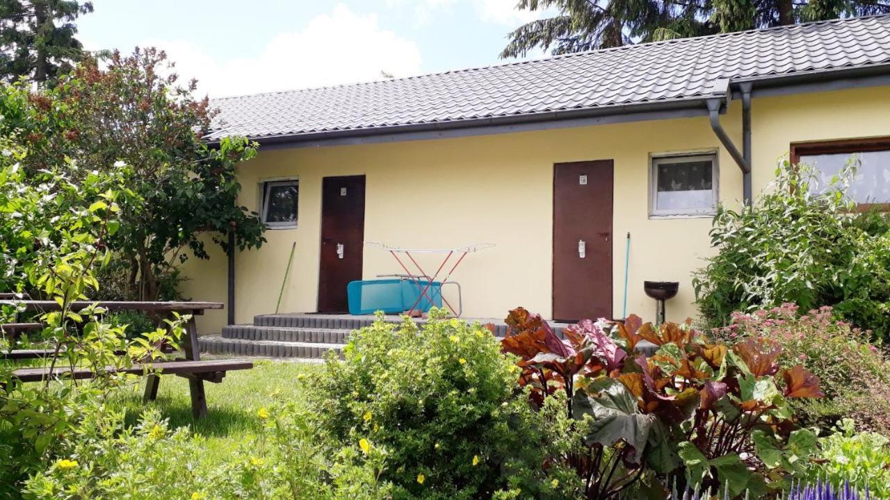 Ow Wilk - Pokoje I Domki Z Aneksami Kuchennymi, Parking, Plac Zabaw Łeba Exterior foto