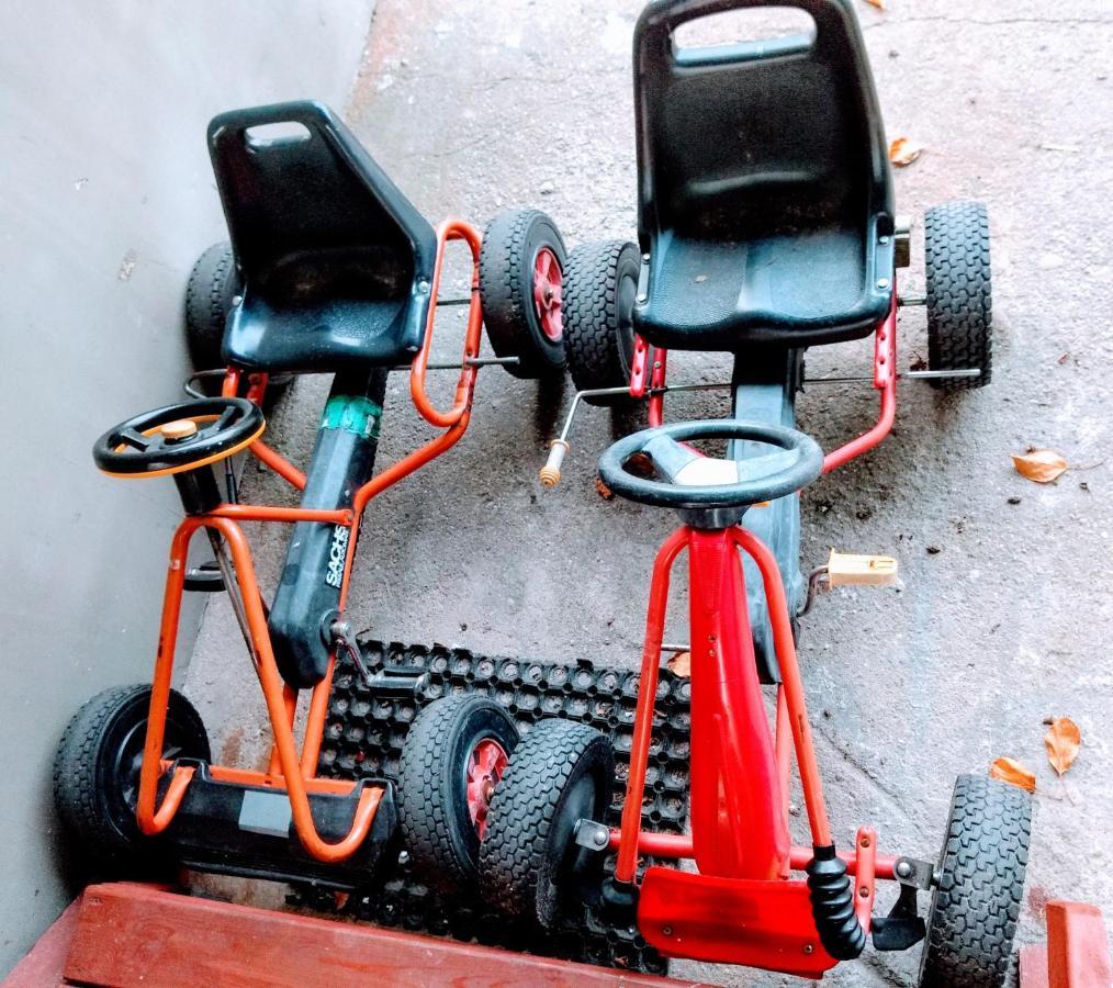 Ow Wilk - Pokoje I Domki Z Aneksami Kuchennymi, Parking, Plac Zabaw Łeba Exterior foto